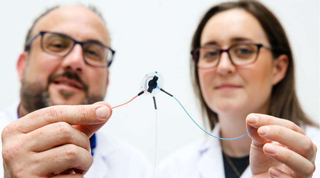 AMBER Researchers pioneer intelligent device to sense its environment ...